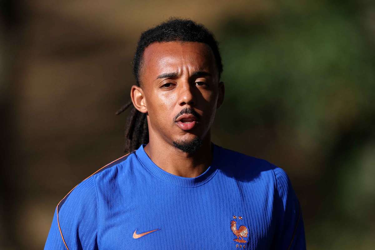 Premier League trio join Chelsea in Kounde transfer race